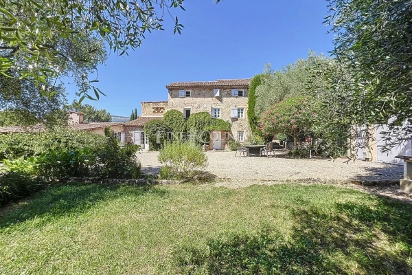 Maison de luxe à vendre à Grasse, 1 690 000 €, Photo 1
