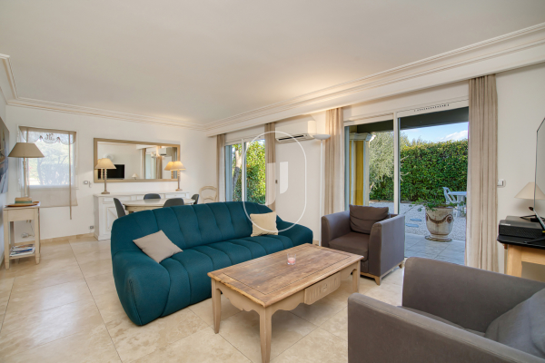 Maison de luxe à vendre à Sainte-Maxime, 830 000 €, Photo 2