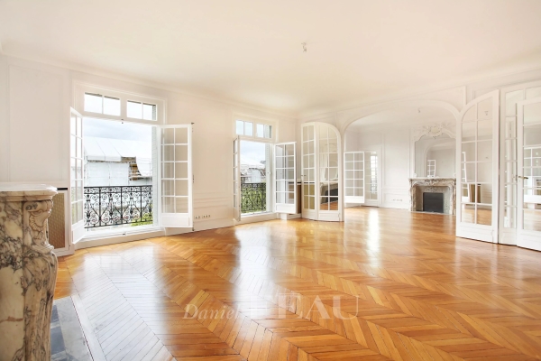 Appartement de luxe à louer à Paris 16Ème, 17 000 €