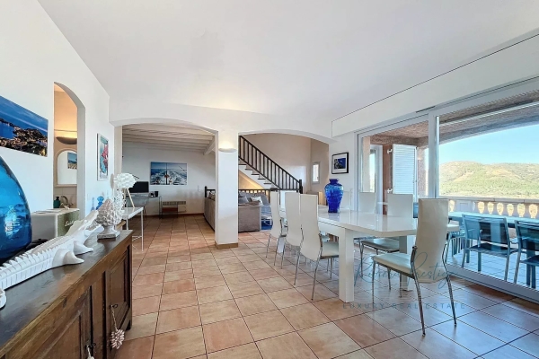 Maison de luxe à vendre à Saint-Raphaël, 1 799 000 €, Photo 3