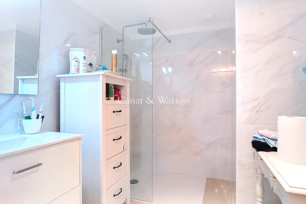 Appartement de luxe à vendre à Saint-Raphaël, 339 000 €, Photo 5