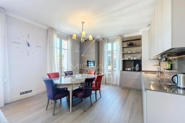 Luxury Apartment for sale in Antibes, 1 750 000 €, Photo 4