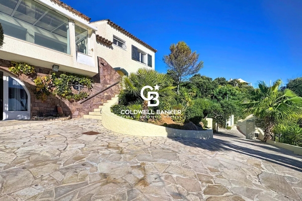 Luxury House for sale in Saint-Aygulf, 1 370 000 €, Photo 3