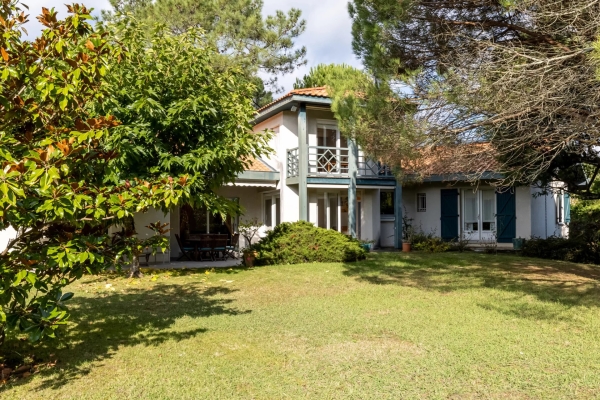 Luxury House for rental in Anglet, 4 176 €, Photo 2