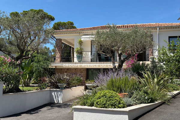 Luxury House for sale in Saint-Raphaël, 1 095 000 €, Photo 2