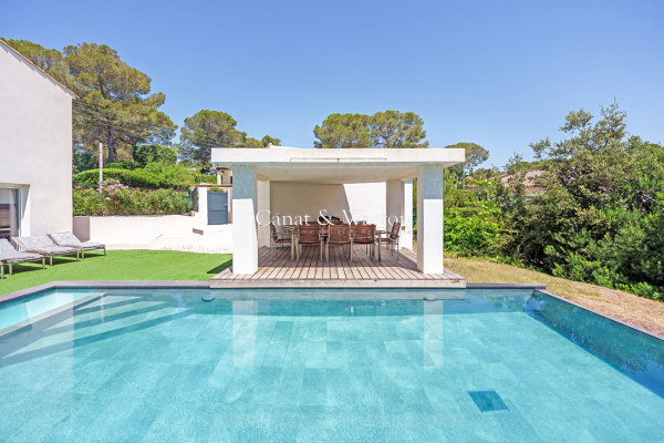 Maison de luxe à vendre à Saint-Raphaël, 1 300 000 €, Photo 1