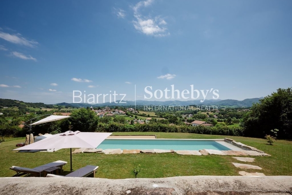 Maison de luxe à vendre à Sare, 1 750 000 €, Photo 1