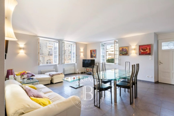 Luxury Apartment for sale in Biarritz, 895 000 €, Photo 2