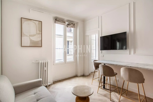 Appartement de luxe à louer à Paris 7ème, 2 200 €, Photo 1