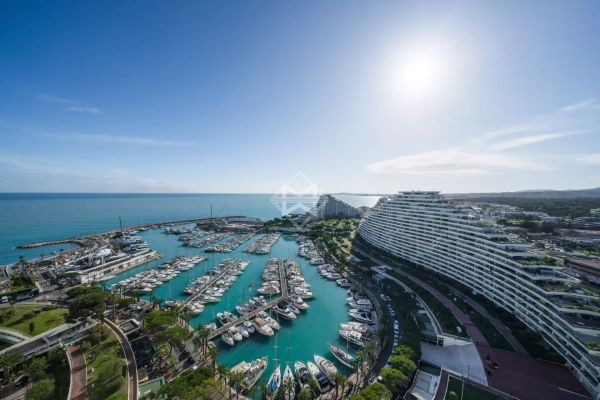 Luxury Apartment for sale in Villeneuve-Loubet, 1 980 000 €, Photo 1