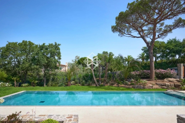 Maison de luxe à vendre à Saint-Tropez, 15 900 000 €, Photo 3