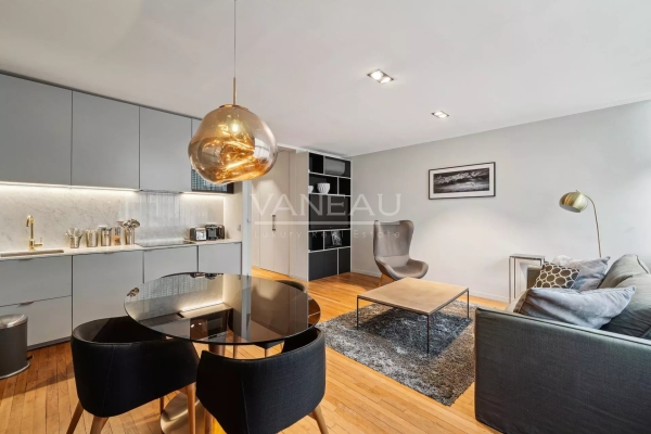 Luxury Apartment for sale in Paris 8Ème, 695 000 €, Photo 1