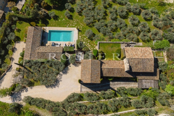 Luxury House for sale in Gordes, 2 950 000 €, Photo 1