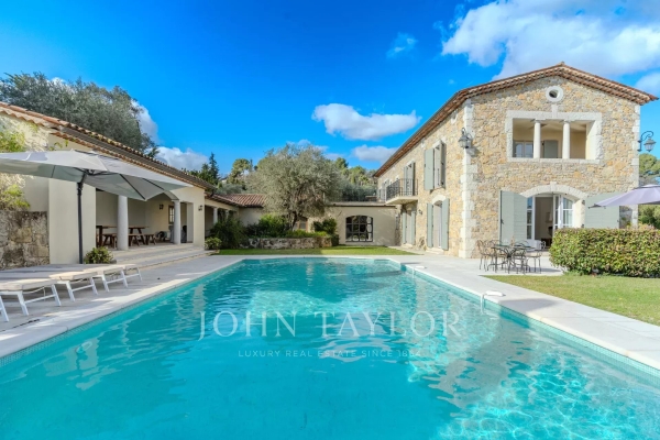 Maison de luxe à louer à Valbonne, 11 000 €, Photo 1