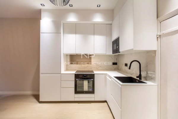 Luxury Apartment for sale in Villefranche-sur-Mer, 590 000 €, Photo 2