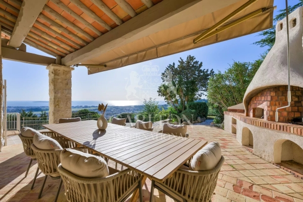 Maison de luxe à vendre à Mandelieu-la-Napoule, 1 990 000 €, Photo 2