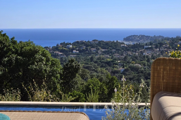 Luxury House for sale in Cavalaire-sur-Mer, 2 800 000 €, Photo 1