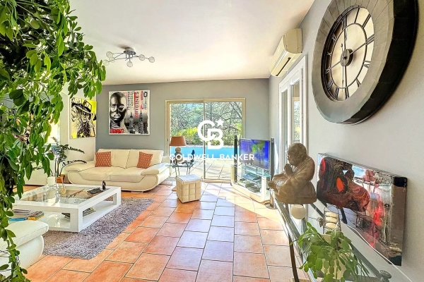 Maison de luxe à vendre à Callas, 510 000 €, Photo 1
