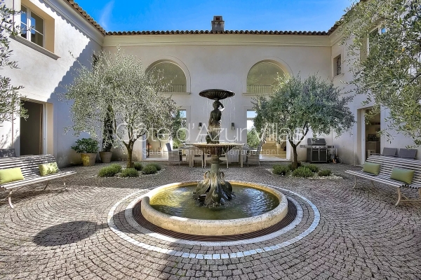 Luxury House for rental in Valbonne, 12 500 €, Photo 2