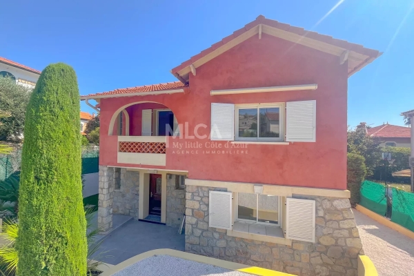 Maison de luxe à vendre à Antibes, 1 590 000 €, Photo 2