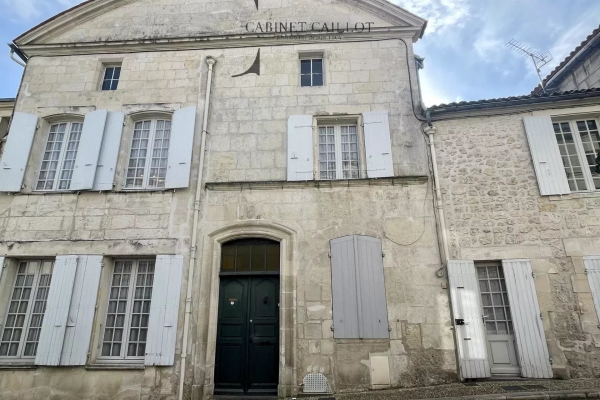 Maison de luxe à vendre à Pons, 375 000 €, Photo 3