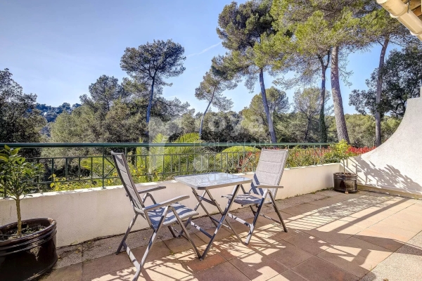 Luxury House for sale in Mougins, 650 000 €, Photo 1