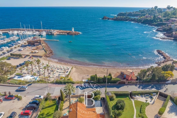 Maison de luxe à louer à Théoule-sur-Mer, 4 800 €, Photo 1