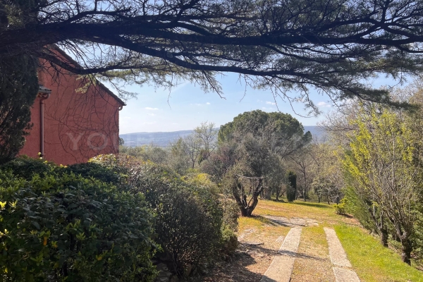 Luxury House for sale in Roussillon, 320 000 €, Photo 1