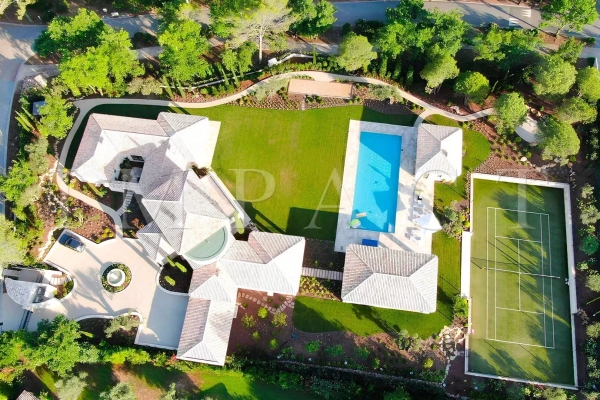 Luxury House for rental in Tourrettes, 23 500 €, Photo 1
