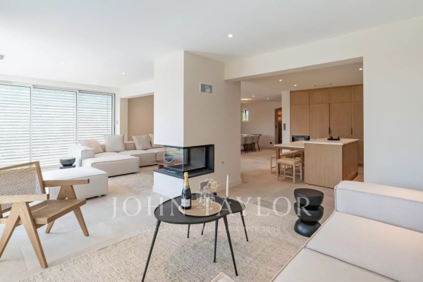 Maison de luxe à louer à Valbonne, 10 000 €, Photo 4