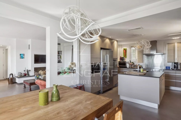 Maison de luxe à vendre à Grasse, 895 000 €, Photo 3