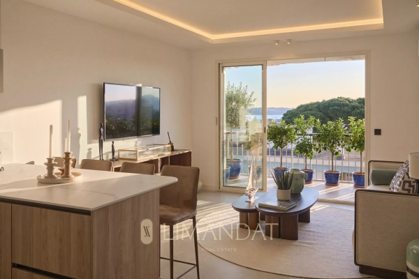 Luxury Apartment for sale in Cannes, 648 000 €, Photo 1