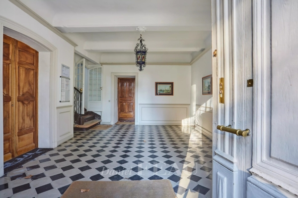 Luxury Apartment for sale in Aix-en-Provence, 868 000 €, Photo 6