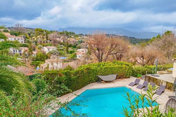 Maison de luxe à vendre à Le Rouret, 779 000 €, Photo 2