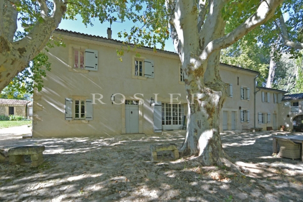 Luxury House for sale in Gordes, 2 395 000 €, Photo 2