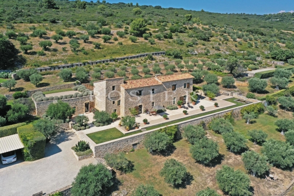 Maison de luxe à vendre à Gordes, 5 500 000 €, Photo 2