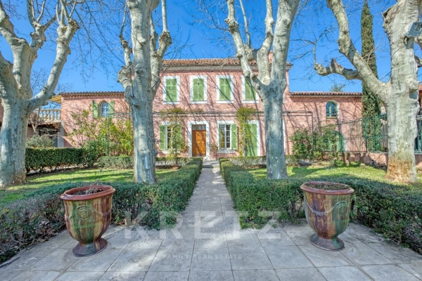 Maison de luxe à vendre à Hyères, 9 000 000 €, Photo 1