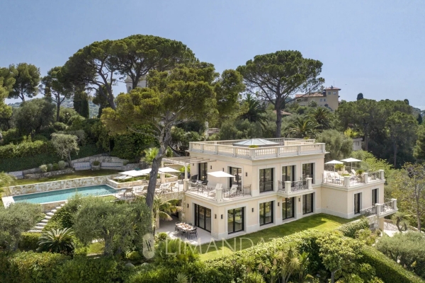 Luxury House for rental in Saint-Jean-Cap-Ferrat, 44 945 €, Photo 1