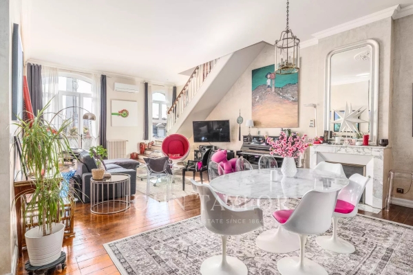 Luxury Apartment for sale in Bordeaux, 997 000 €, Photo 1