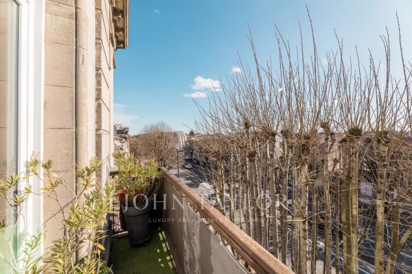Luxury Apartment for sale in Bordeaux, 1 180 000 €, Photo 5