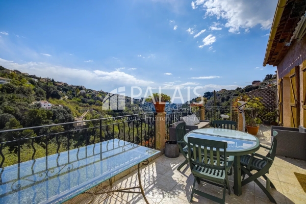 Maison de luxe à vendre à Nice, 699 000 €