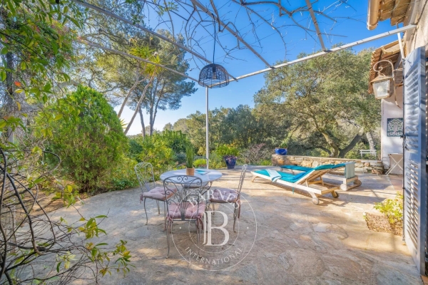 Maison de luxe à vendre à Saint-Raphaël, 1 390 000 €, Photo 1