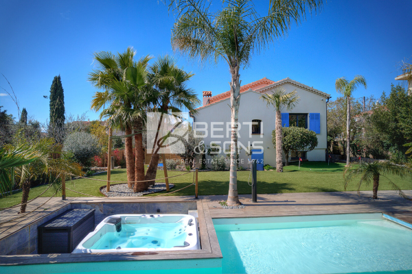 Maison de luxe à vendre à Fréjus, 1 199 000 €, Photo 1