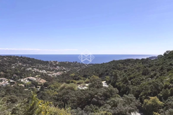 Luxury House for sale in Cavalaire-sur-Mer, 1 450 000 €, Photo 1