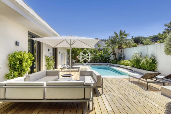 Maison de luxe à louer à Saint-Tropez, 25 000 €, Photo 1