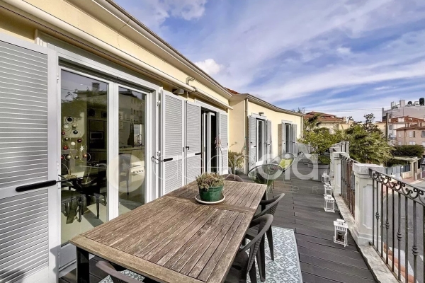 Appartement de luxe à vendre à Cannes, 709 000 €, Photo 2