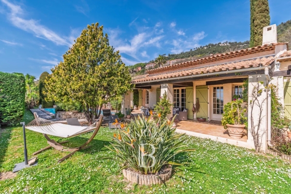 Maison de luxe à vendre à Grasse, 1 090 000 €, Photo 1