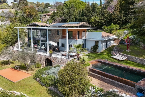 Luxury House for sale in Mougins, 3 990 000 €