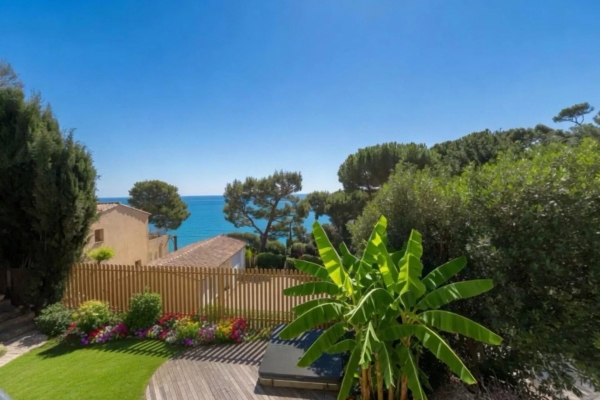 Luxury House for sale in Èze, 1 280 000 €, Photo 1