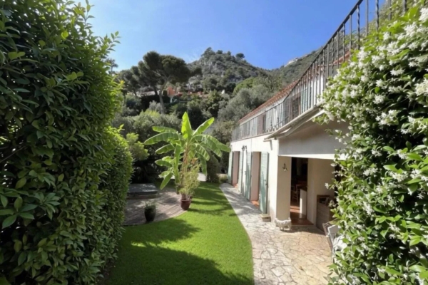 Luxury House for sale in Èze, 1 280 000 €, Photo 1
